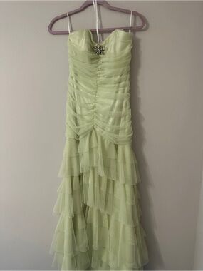Jessica McClintock Light Green Strapless Tiered Tulle Gown